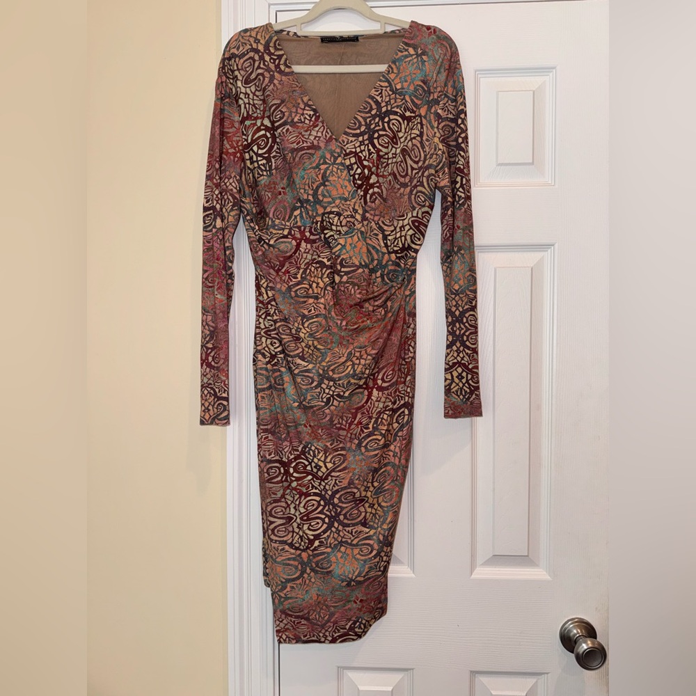Peruvian Connection Printed Bodycon Dress Size M Ruched V Neck Boho - Picture 2 of 9
